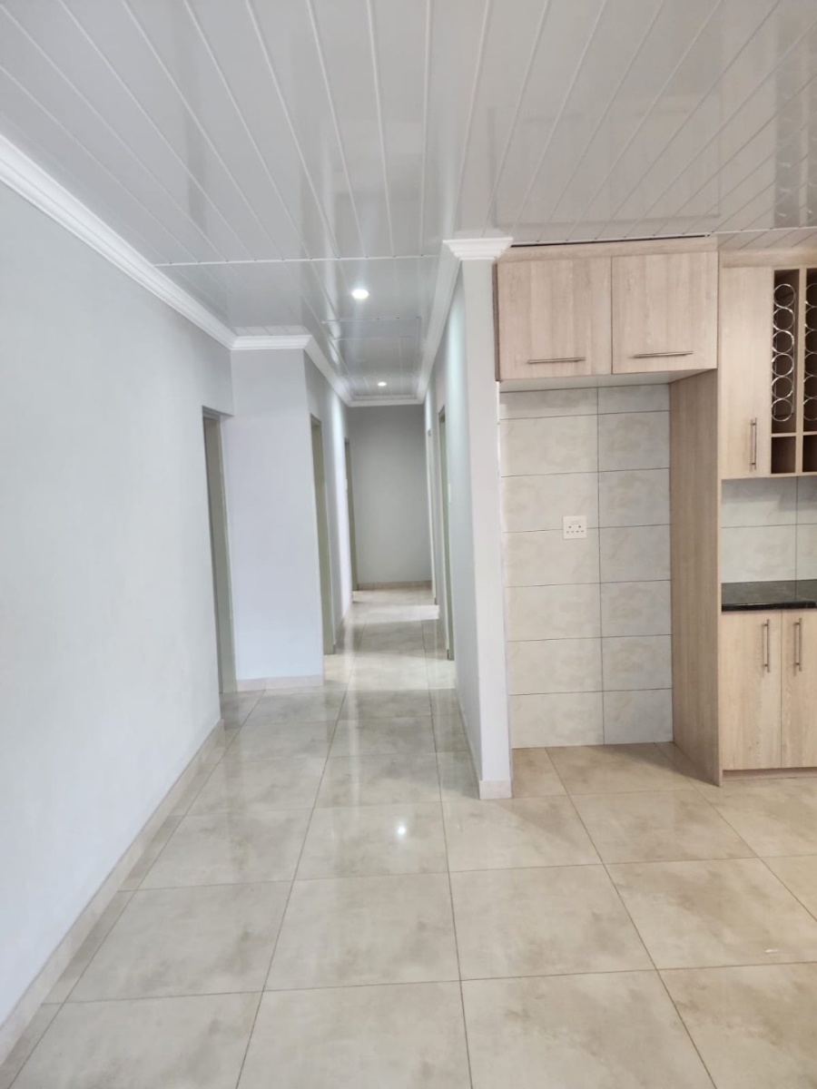 3 Bedroom Property for Sale in Flamwood North West